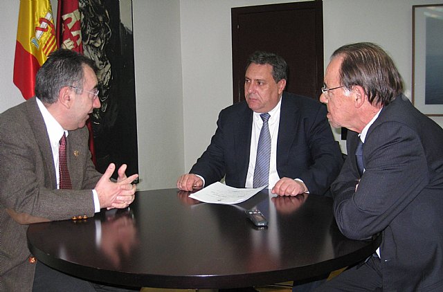 Manuel Campos se reunió hoy con el alcalde de Villanueva del Río Segura, José Luis López Ayala