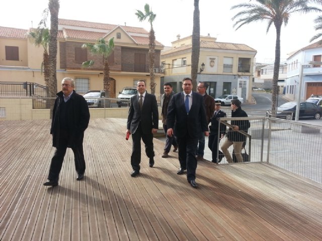 El director general de Administración Local visita Villanueva para conocer las obras y actuaciones que la Comunidad desarrolla en el municipio