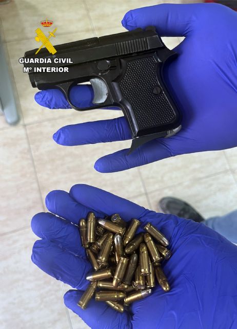 La Guardia Civil desmantela en Villanueva del Río Segura un grupo delictivo que cometía robos con violencia