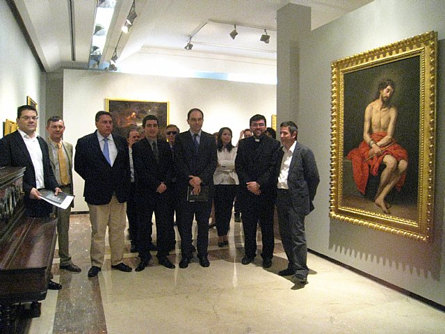 Villanueva del Río Segura muestra su legado con una exposición de veinte pinturas en el Mubam