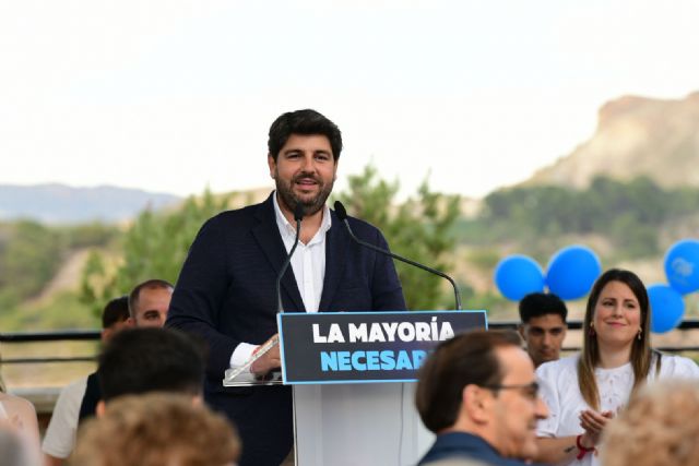 López Miras: 'Solo cabe un gobierno fuerte del PP con una mayoría contundente para que la Región de Murcia avance'