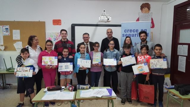 'Crece en seguridad' premia a los escolares de Villanueva del Río Segura por sus conocimientos sobre prevención de riesgos laborales